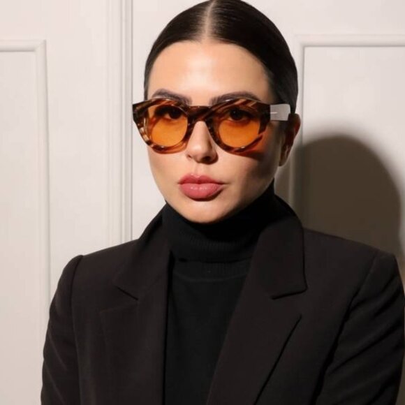 Tom Ford FT1212 01A Lucinda Sunglasses Shiny Black Square Frame, Smoke Lenses - Picture 2 of 9